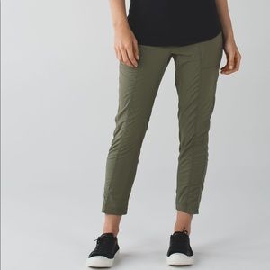 Lululemon Street to Studio Crop